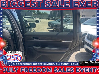 2026 Jeep Grand Cherokee GRAND CHEROKEE L LAREDO ALTITUDE 4X4
