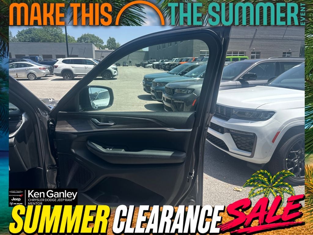 2026 Jeep Grand Cherokee GRAND CHEROKEE L LAREDO ALTITUDE 4X4