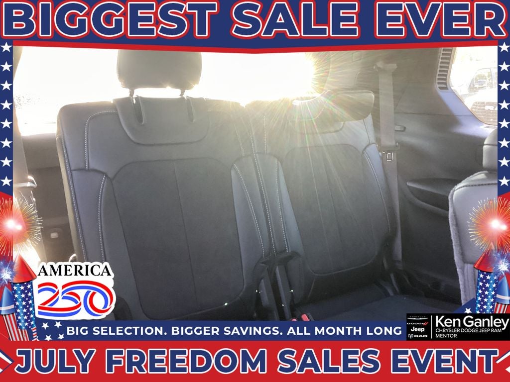 2026 Jeep Grand Cherokee GRAND CHEROKEE L LAREDO ALTITUDE 4X4