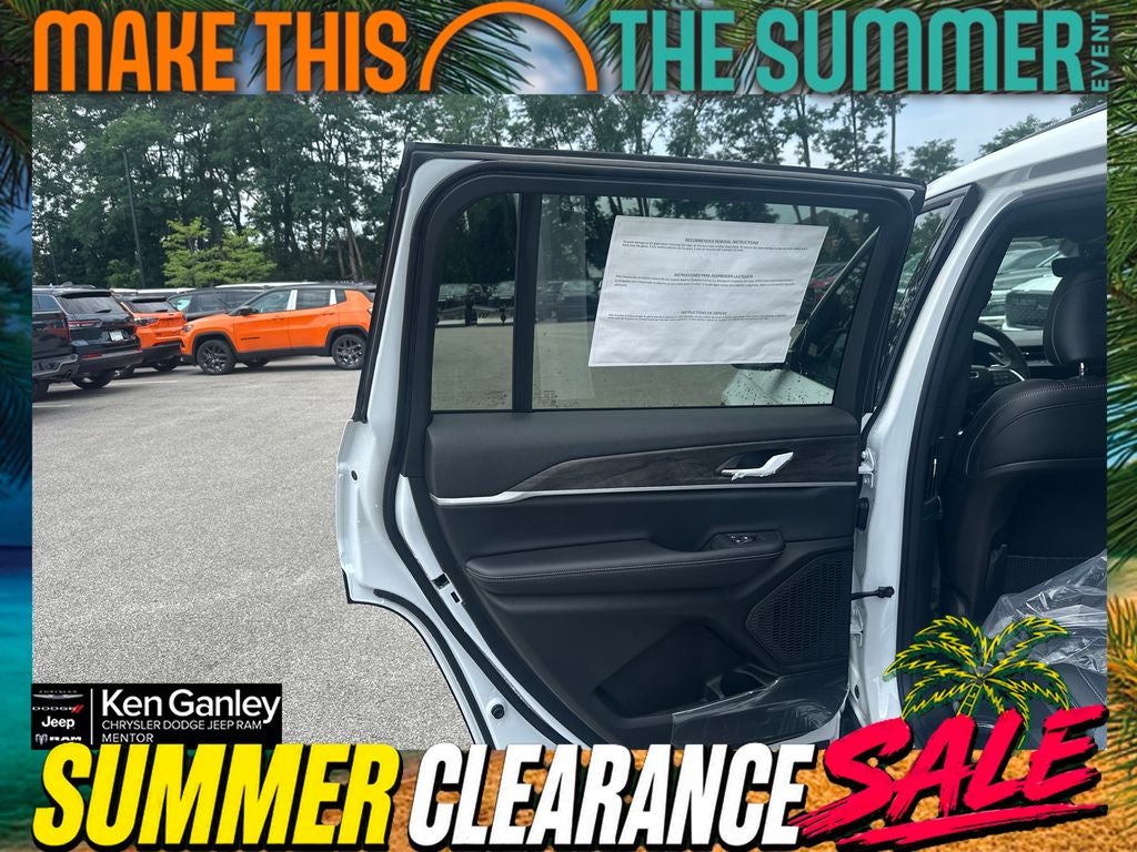 2026 Jeep Grand Cherokee GRAND CHEROKEE L LAREDO ALTITUDE 4X4