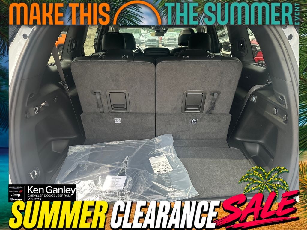 2026 Jeep Grand Cherokee GRAND CHEROKEE L LAREDO ALTITUDE 4X4