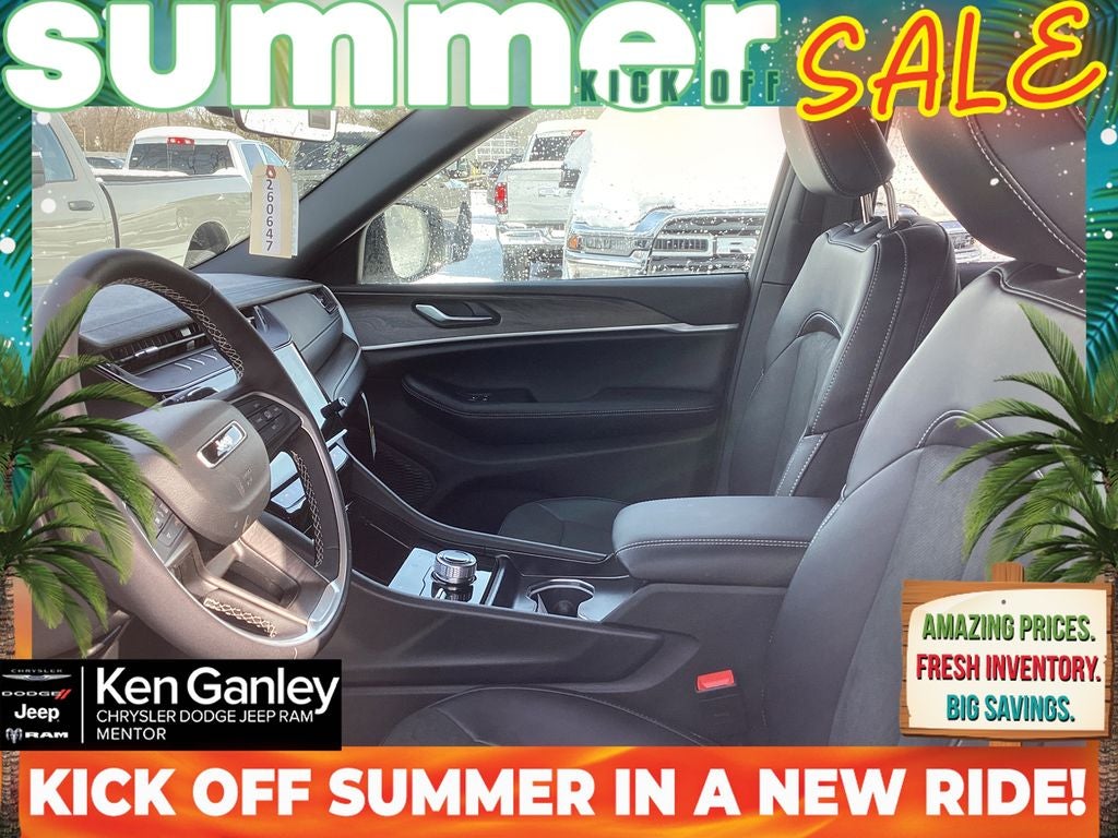 2026 Jeep Grand Cherokee GRAND CHEROKEE L LAREDO ALTITUDE 4X4