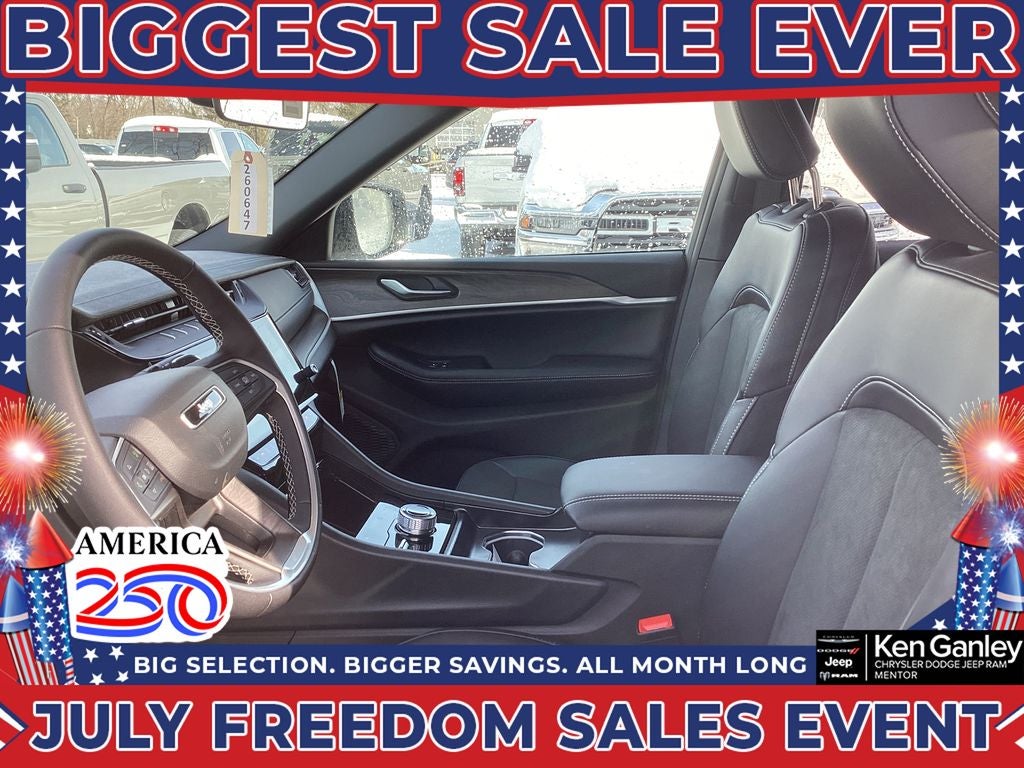 2026 Jeep Grand Cherokee GRAND CHEROKEE L LAREDO ALTITUDE 4X4