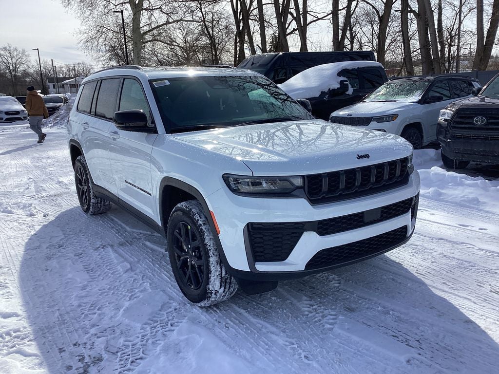 2026 Jeep Grand Cherokee GRAND CHEROKEE L LAREDO ALTITUDE 4X4