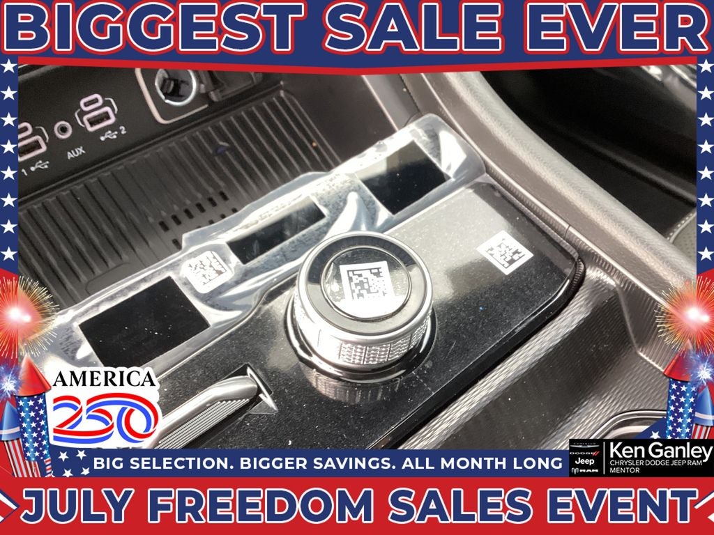 2026 Jeep Grand Cherokee GRAND CHEROKEE L LAREDO ALTITUDE 4X4