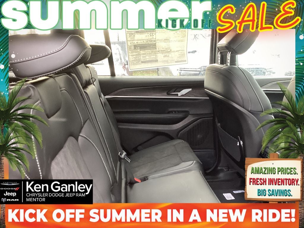 2026 Jeep Grand Cherokee GRAND CHEROKEE L LAREDO ALTITUDE 4X4