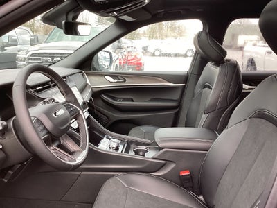 2026 Jeep Grand Cherokee GRAND CHEROKEE L LAREDO ALTITUDE 4X4