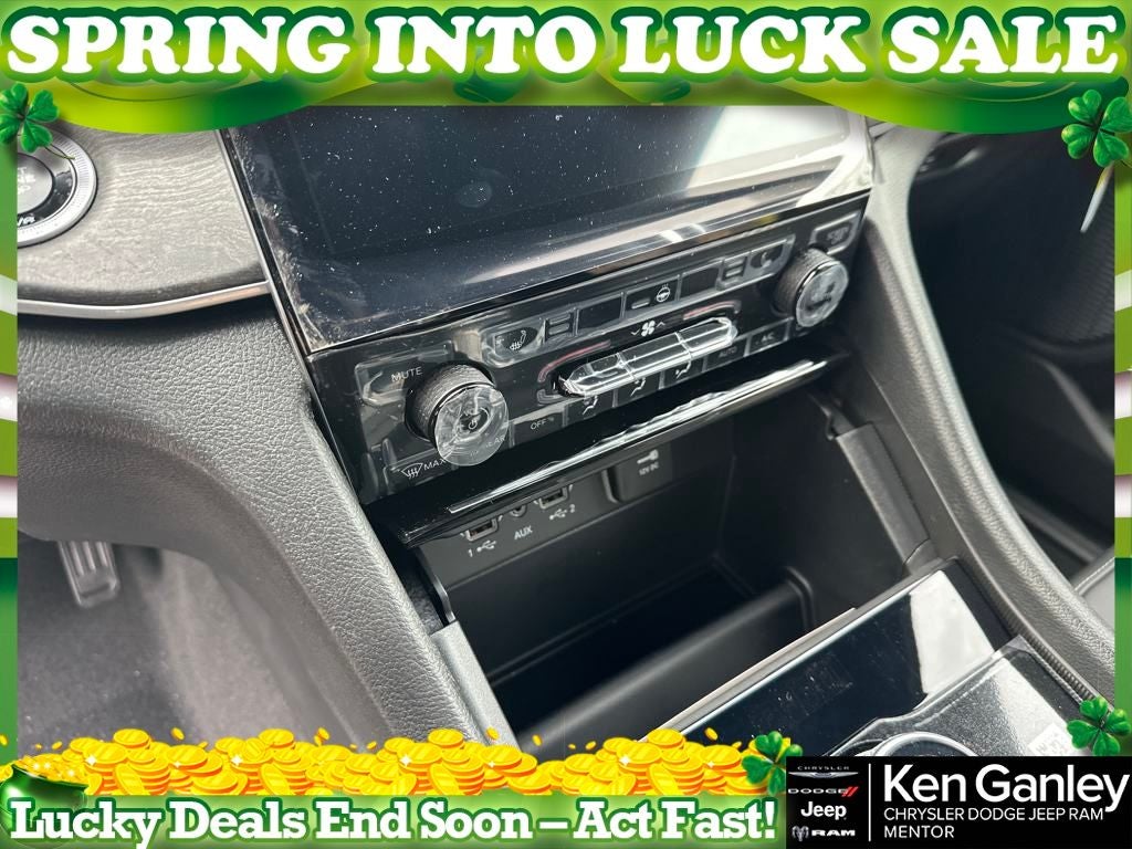 2025 Jeep Grand Cherokee GRAND CHEROKEE L LIMITED 4X4