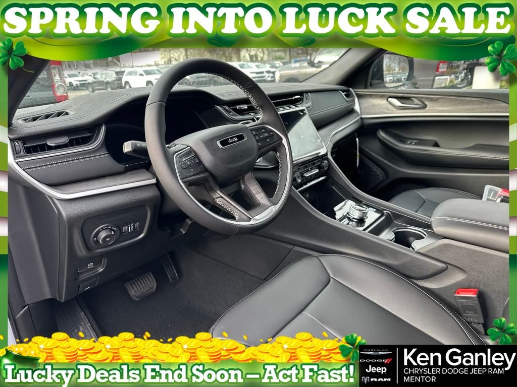 2025 Jeep Grand Cherokee GRAND CHEROKEE L LIMITED 4X4