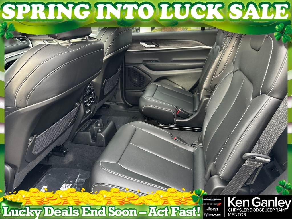 2025 Jeep Grand Cherokee GRAND CHEROKEE L LIMITED 4X4