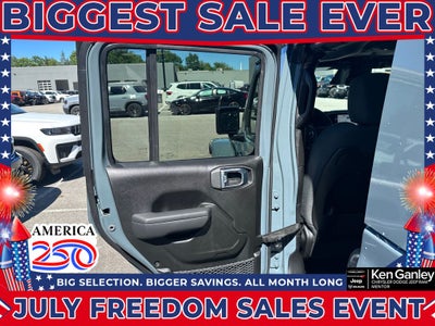 2026 Jeep Gladiator GLADIATOR SHADOW OPS 4X4