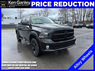 2017 RAM 1500 Express Crew Cab 4x4 5'7' Box