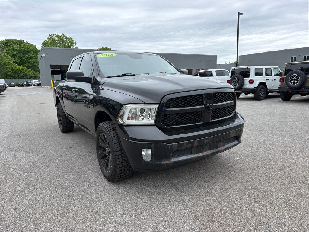 2018 RAM 1500 Big Horn Crew Cab 4x4 5'7' Box