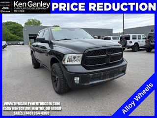 2018 RAM 1500 Big Horn Crew Cab 4x4 5'7' Box