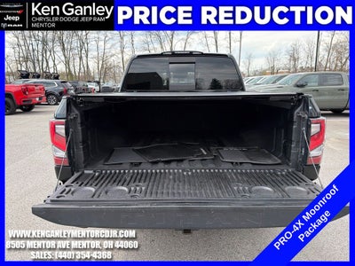 2021 Nissan TITAN Crew Cab PRO-4X 4x4