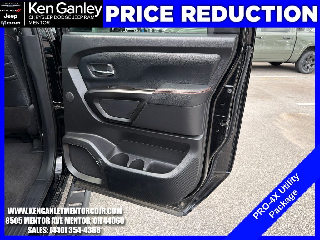2021 Nissan TITAN Crew Cab PRO-4X 4x4