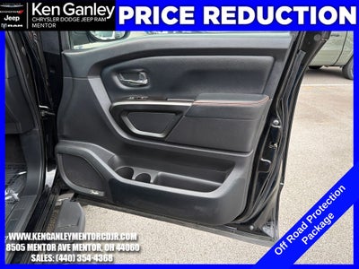 2021 Nissan TITAN Crew Cab PRO-4X 4x4