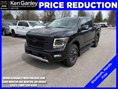 2021 Nissan TITAN Crew Cab PRO-4X 4x4