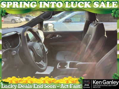 2026 Chrysler Pacifica PACIFICA SELECT AWD