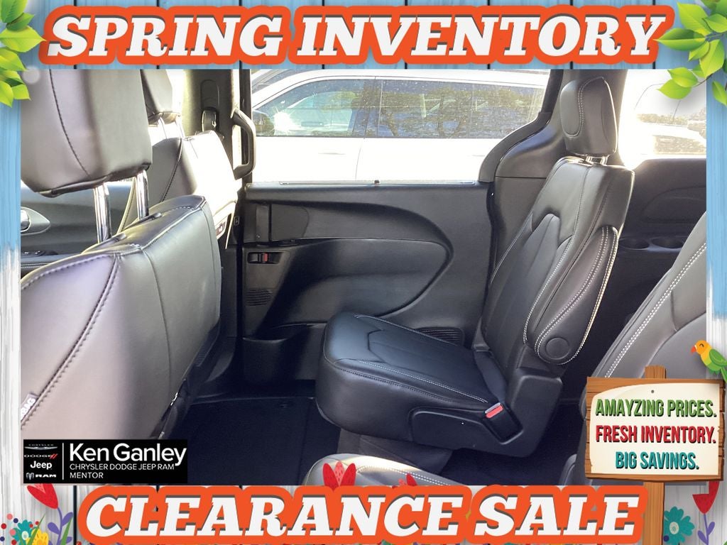 2026 Chrysler Pacifica PACIFICA SELECT AWD