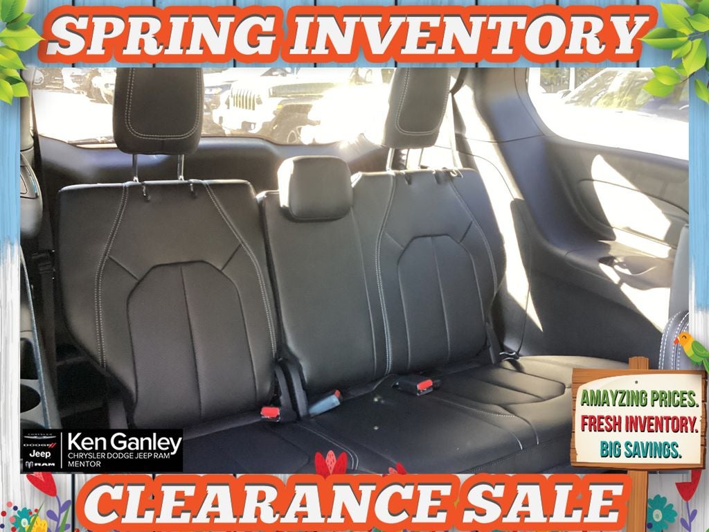 2026 Chrysler Pacifica PACIFICA SELECT AWD