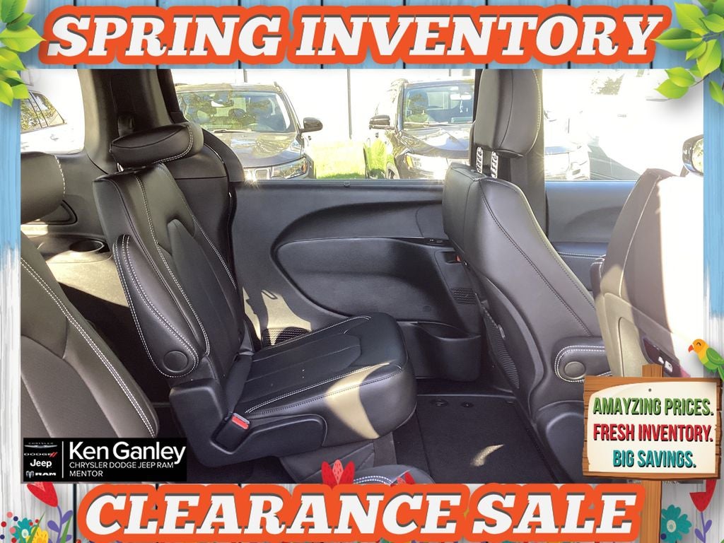 2026 Chrysler Pacifica PACIFICA SELECT AWD
