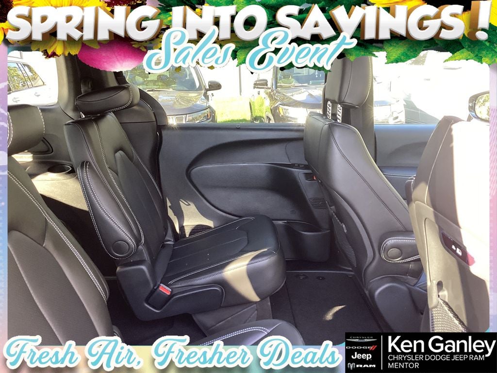 2026 Chrysler Pacifica PACIFICA SELECT AWD