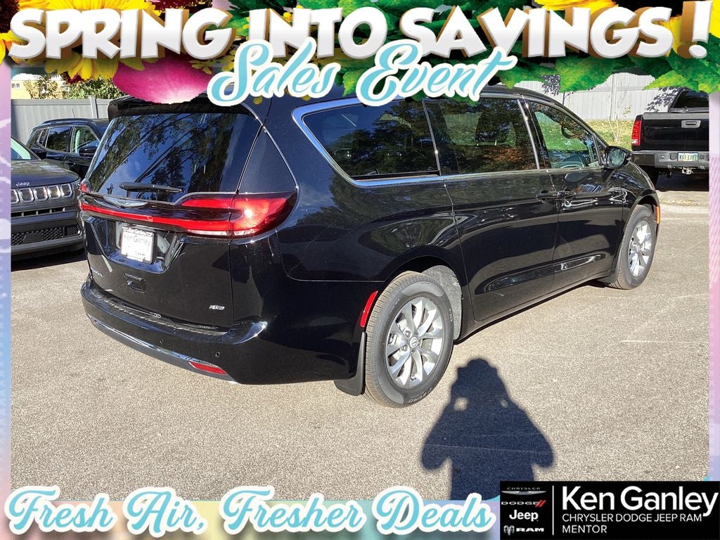 2026 Chrysler Pacifica PACIFICA SELECT AWD