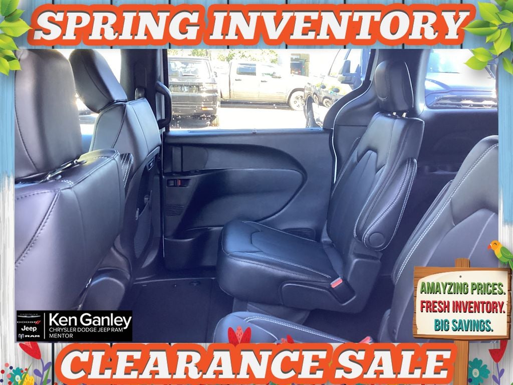 2026 Chrysler Pacifica PACIFICA SELECT AWD