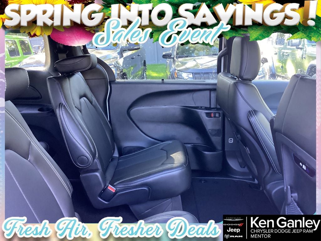 2026 Chrysler Pacifica PACIFICA SELECT AWD