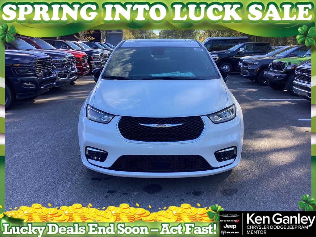 2026 Chrysler Pacifica PACIFICA SELECT AWD