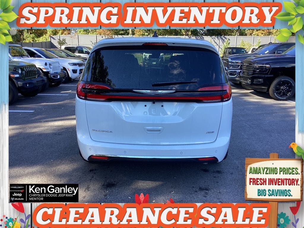 2026 Chrysler Pacifica PACIFICA SELECT AWD