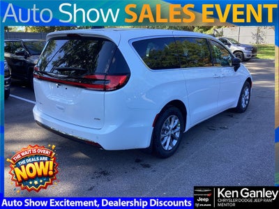 2026 Chrysler Pacifica PACIFICA SELECT AWD