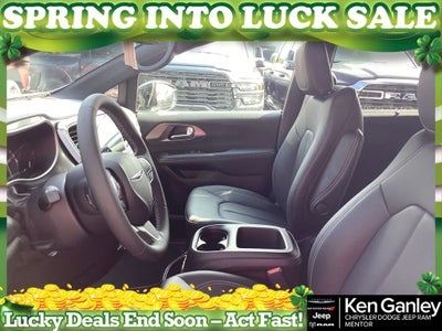 2026 Chrysler Pacifica PACIFICA SELECT AWD