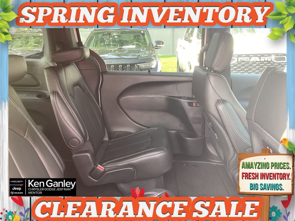 2026 Chrysler Pacifica PACIFICA SELECT AWD