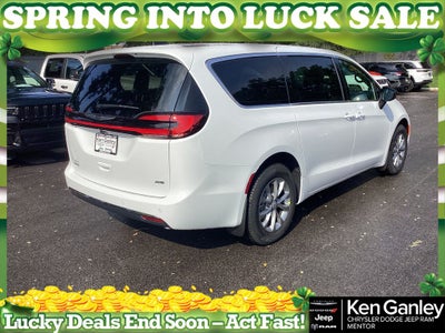 2026 Chrysler Pacifica PACIFICA SELECT AWD