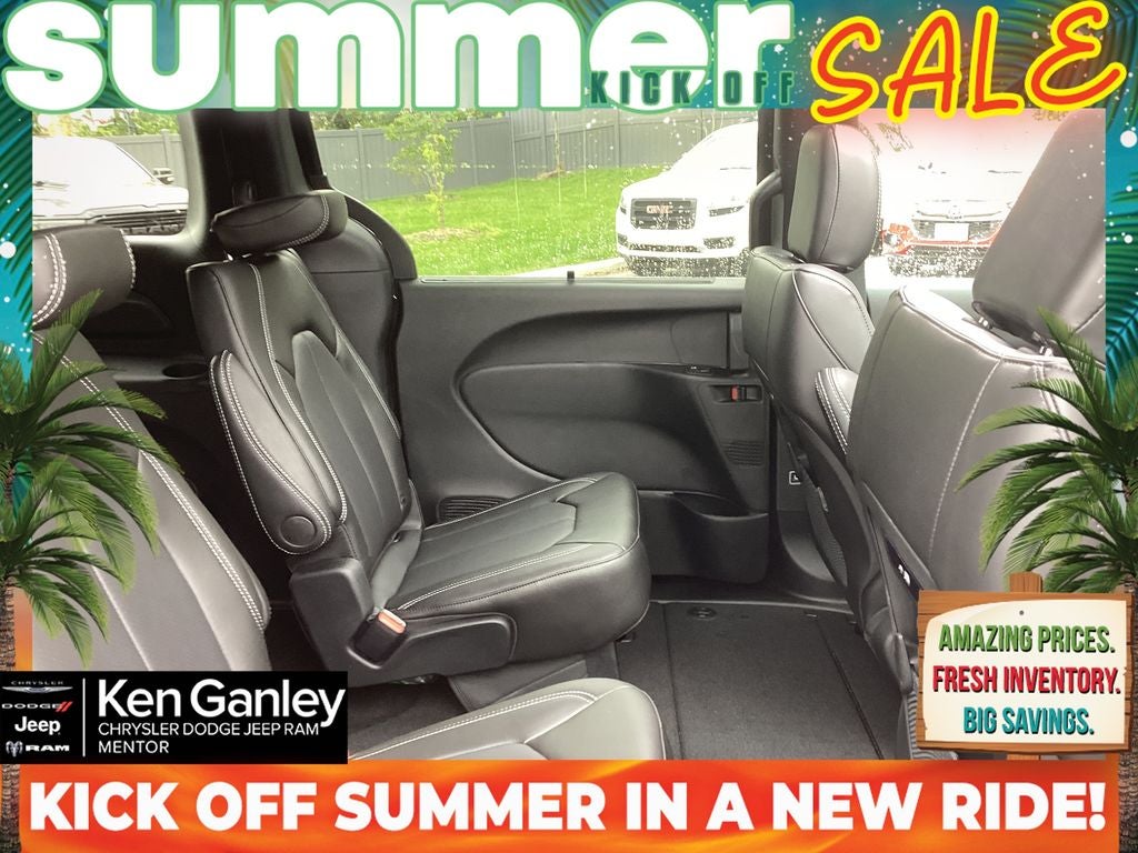 2027 Chrysler Pacifica PACIFICA SELECT AWD