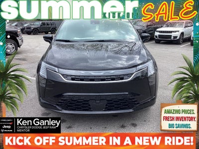 2027 Chrysler Pacifica PACIFICA SELECT AWD