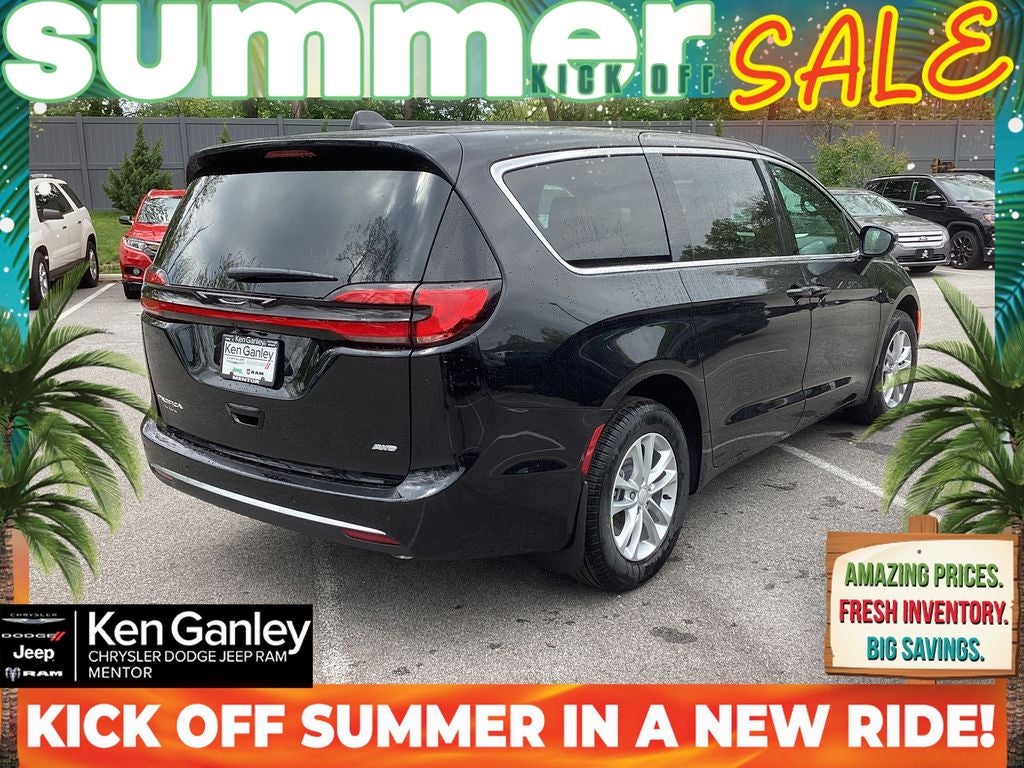 2027 Chrysler Pacifica PACIFICA SELECT AWD