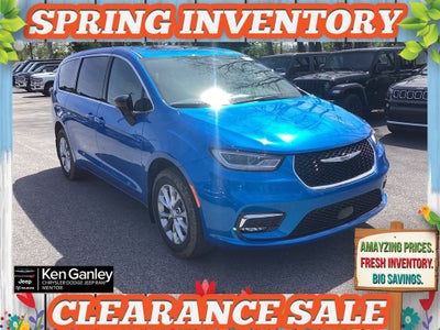 2026 Chrysler Pacifica PACIFICA SELECT AWD