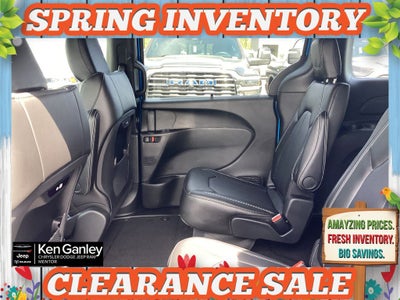 2026 Chrysler Pacifica PACIFICA SELECT AWD