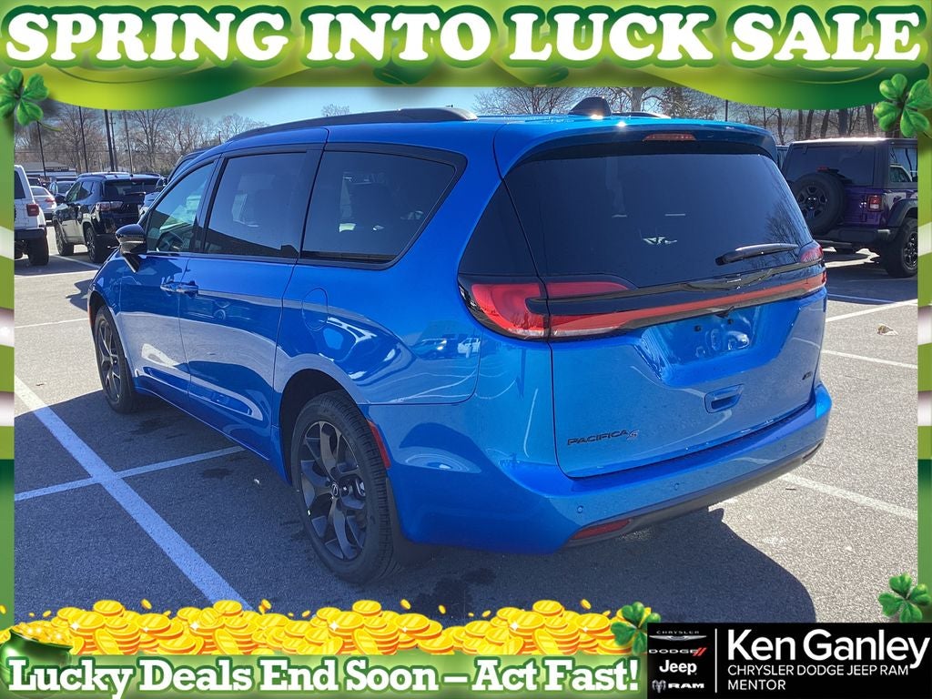 2026 Chrysler Pacifica PACIFICA SELECT AWD