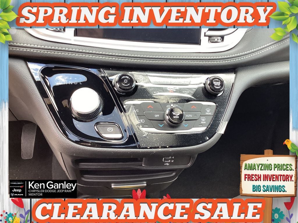 2026 Chrysler Pacifica PACIFICA SELECT AWD