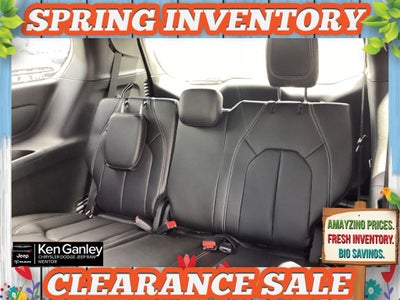 2026 Chrysler Pacifica PACIFICA SELECT AWD