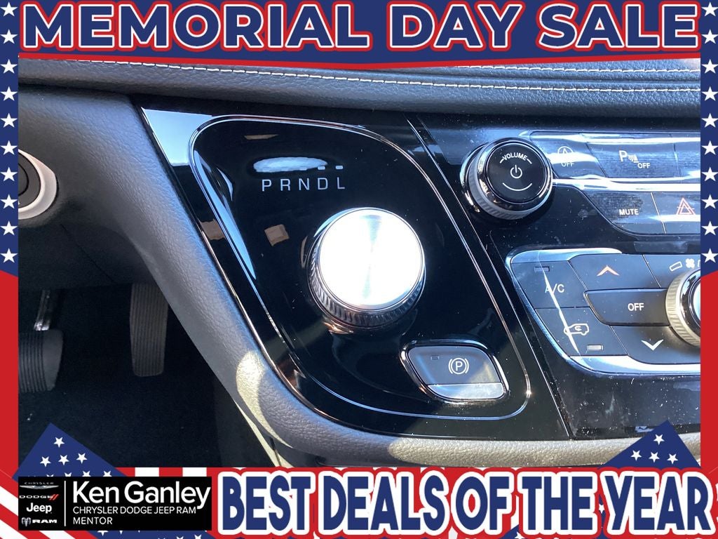 2026 Chrysler Pacifica PACIFICA SELECT AWD