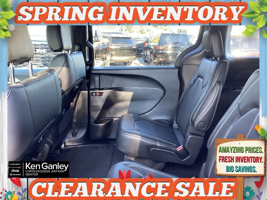 2026 Chrysler Pacifica PACIFICA SELECT AWD