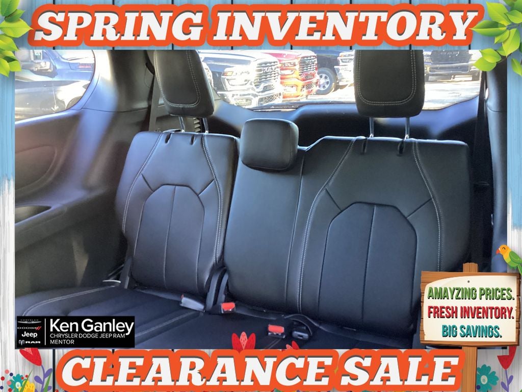 2026 Chrysler Pacifica PACIFICA SELECT AWD