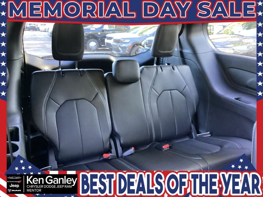 2026 Chrysler Pacifica PACIFICA SELECT AWD