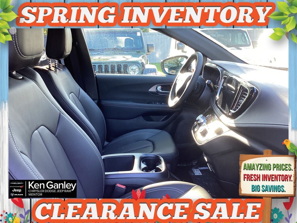 2026 Chrysler Pacifica PACIFICA SELECT AWD