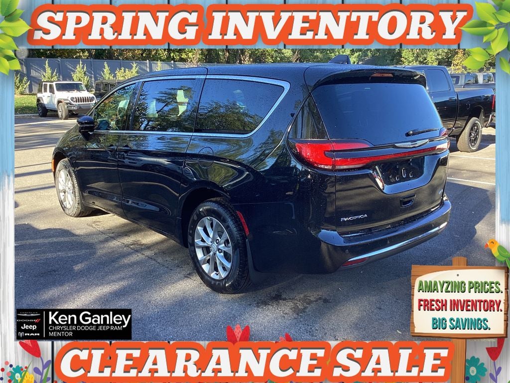 2026 Chrysler Pacifica PACIFICA SELECT AWD